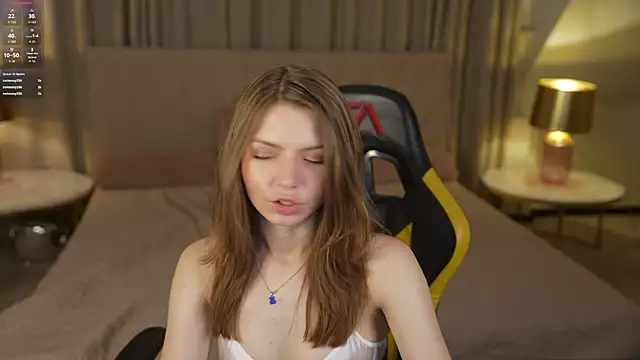 michelle_054 (F young) - show tits