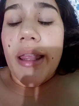 lindaamodel (F teen) - CUCUMBER IN PUSSY 🥒