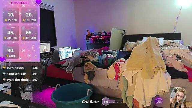 blondiewithanass (F young) - toy fun