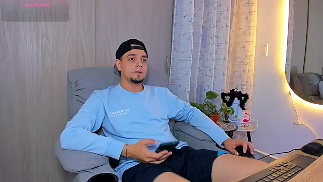 alejandro_calderon1 (M young) - show  cum  , cloudys