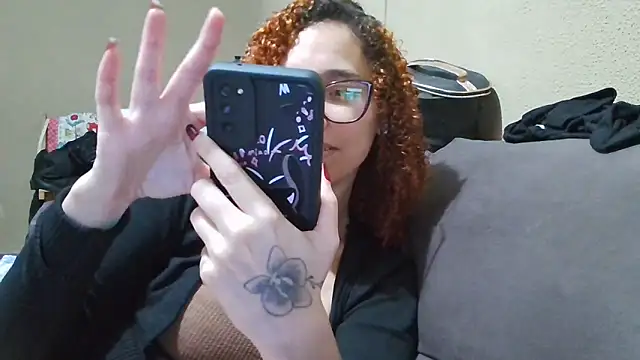 dominamoon_ (F young) - Dedo na bucetinha 3 min