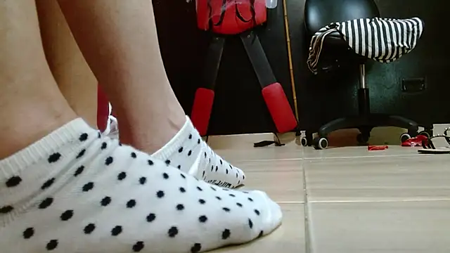 kureiji_hentaii webcam