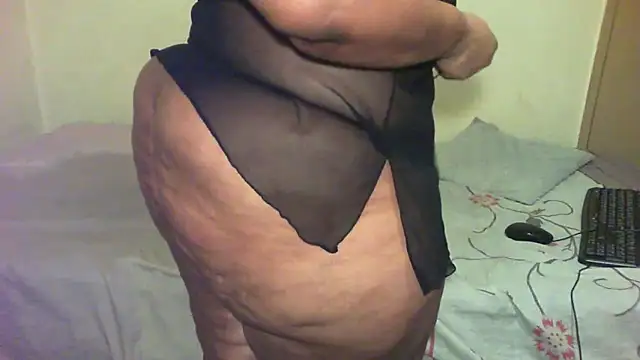 XXXBBMWCAROL webcam