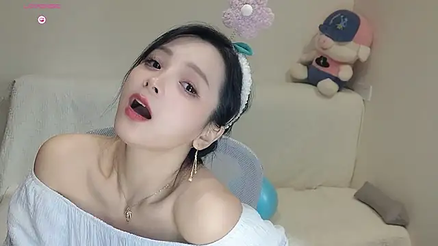 -zara- (F milf) - 亲爱的       累了    给自己拥抱