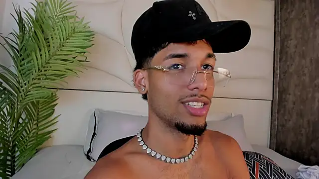 thiagoferreti (M twink) - show msturbate