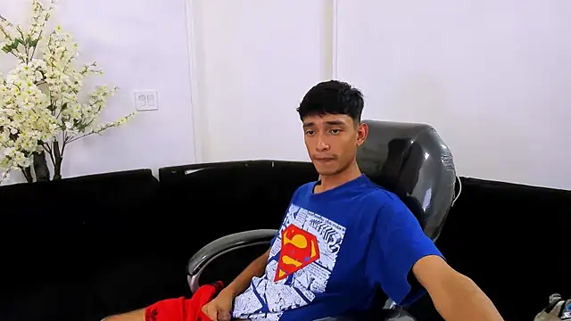 sir_of_lust (M young) - 🐱‍👤 Naked guy 🐱‍👤