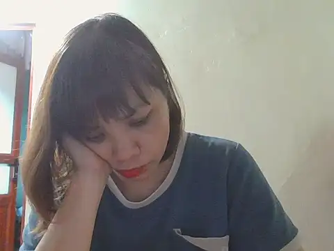 Angela-Eira webcam