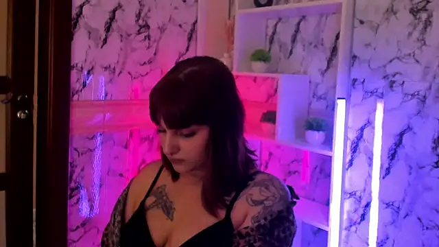 LeslieThomass webcam
