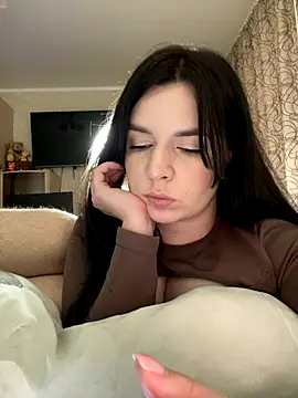 poly_nick (G young) - Dildo in the ass