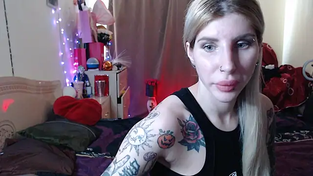 BLACKPeonyy webcam