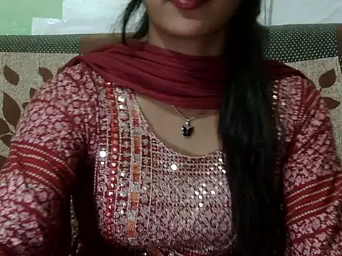 sexy-irm (F young) - boobs show