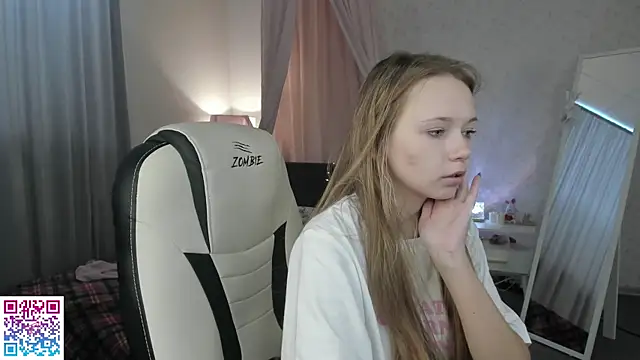boozekirs_ (F teen) - teasing nipples with drooling finges
