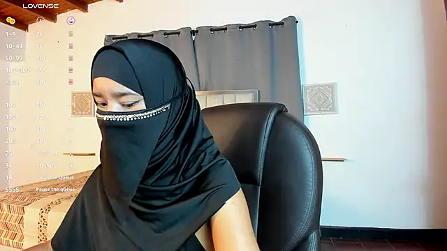 kalila_latif (F teen) - :fire: Make me happy  :fire:
