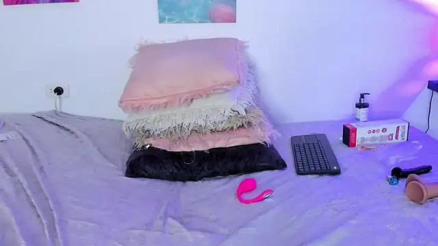 tyra_bankss_ (F young) - control lush 5 min
