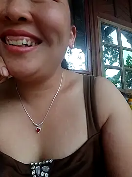 phunphun webcam stripchat model stream image