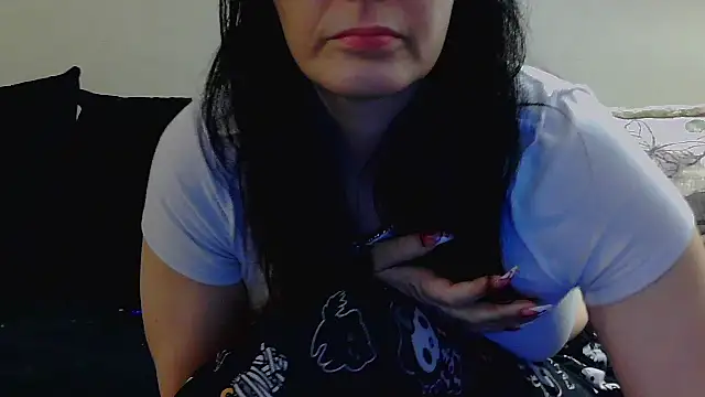 xxxCRYSTALxxx webcam