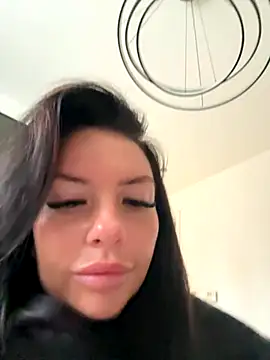 BELLABLACKXUK webcam