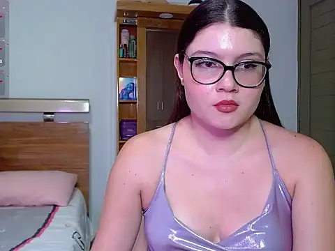 prettybella webcam stripchat model stream image