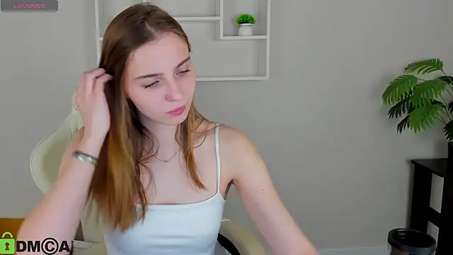 L1na_Reeds