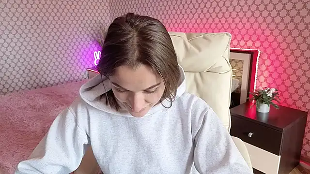 EmmySkyy webcam