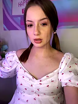 Kira_Tiff webcam