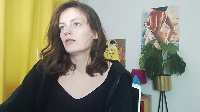 juicyNadine webcam