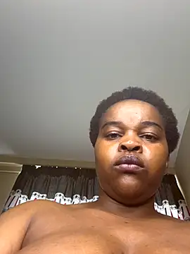 CynnxxxBarb webcam