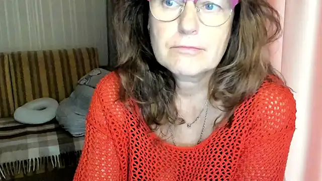 lauraoven webcam