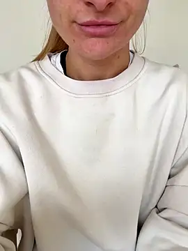 Phoebe_Lily webcam