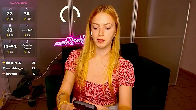 MirandaMayers webcam