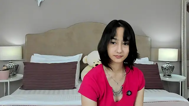 EmilySwonn webcam