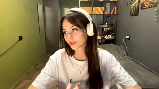 MysticAlisa webcam