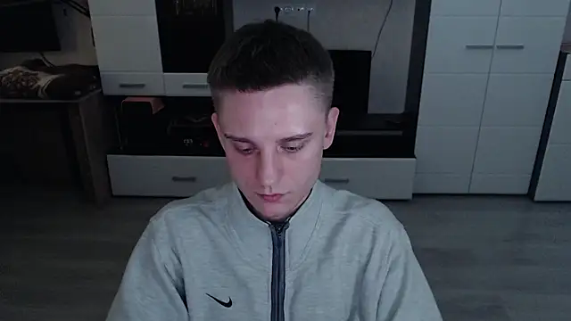 angryzan webcam