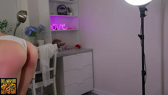 norakisses webcam