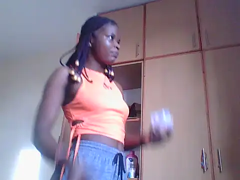 hotgal1112 webcam