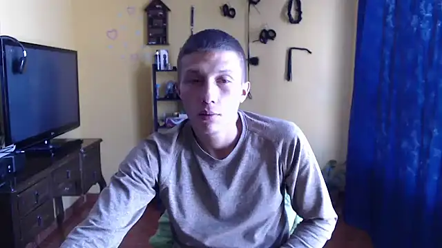 Violet_And_Smith webcam
