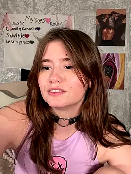 Sabrina_shells webcam