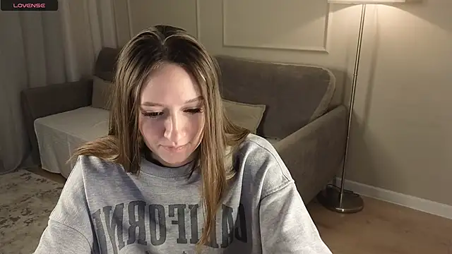 cutienaughtygirl webcam