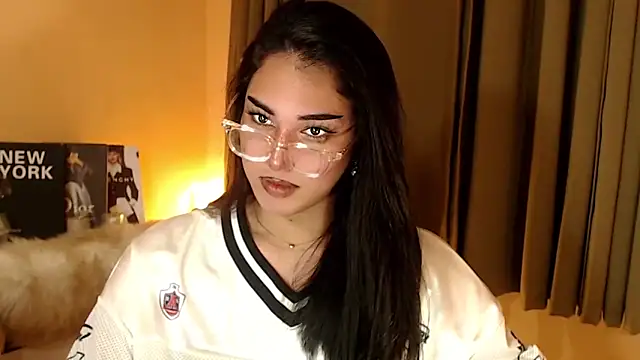 magnificent_kitana webcam