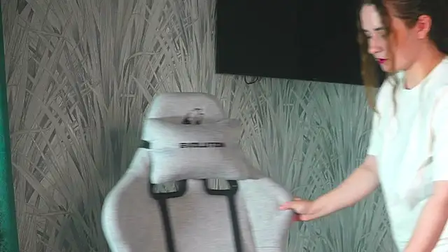 YuriFout webcam