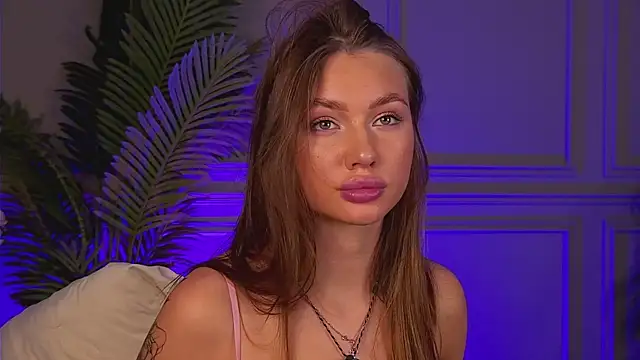 ViolaFlirt webcam