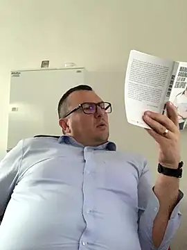 mike8523 (Ask my age) - #bisexuals #brunettes #cam2cam #cheapest-privates #chunky #daddies #ejaculation #handjob #hd #latin #leather #masturbation #mobile #office #shower #small-audience