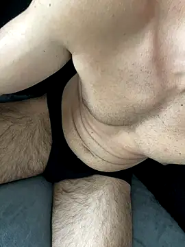 Youngmuscelfit9 webcam
