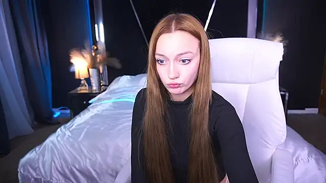 FoxyMayy webcam