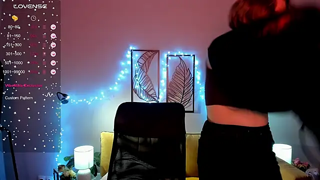 Hailey_Foxy webcam