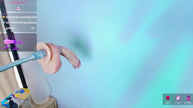 Lizz_Tender webcam