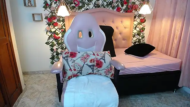 LucyCute_1 webcam