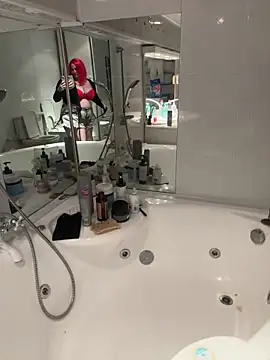LizzyShine webcam