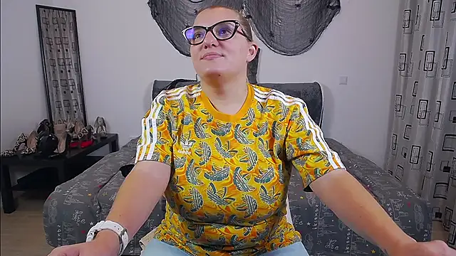SharronAlexa webcam