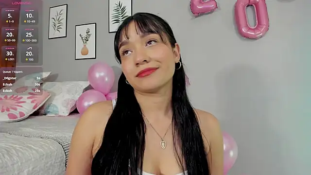 maia_w10 (F young) - fucking my tight ass with dildo